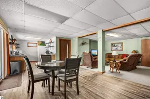 9561 Peterson Dr, Cadillac, MI 49601 - Photo 5