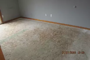 676 N 10th St, Plainwell, MI 49080 - Photo 9