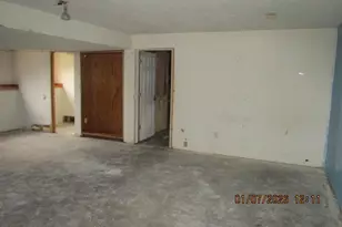 676 N 10th St, Plainwell, MI 49080 - Photo 31