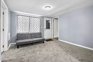 654 Vernon St, Allegan, MI 49010 - Photo 5