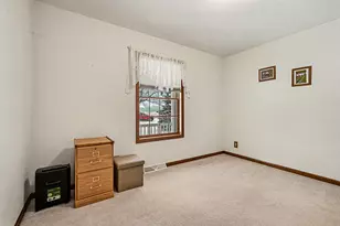 9654 W De Ave, Kalamazoo, MI 49009 - Photo 17