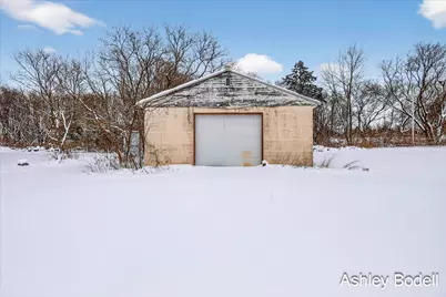 237 7 Mile Road NW, Comstock Park, MI 49321 - Photo 47