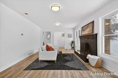 237 7 Mile Road NW, Comstock Park, MI 49321 - Photo 9