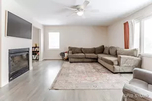 1640 Karen Ct, Saint Joseph, MI 49085 - Photo 13