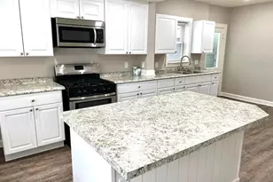 401 Monroe Ave, Muskegon, MI 49441 - Photo 11