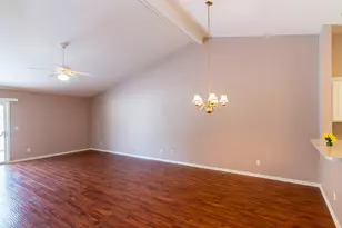 1988 N Kenwyck Dr, Ypsilanti, MI 48198 - Photo 9