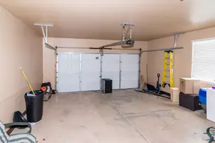 1988 N Kenwyck Dr, Ypsilanti, MI 48198 - Photo 17