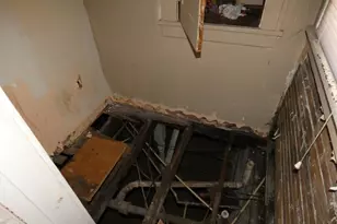 660 Pearl St, Benton Harbor, MI 49022 - Photo 11