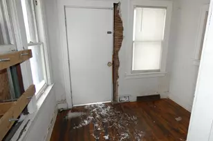 660 Pearl St, Benton Harbor, MI 49022 - Photo 17