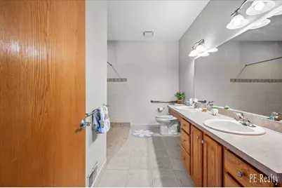 1129 Kensington Street NW, Grand Rapids, MI 49534 - Photo 11