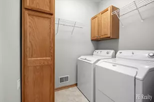 1129 Kensington St NW, Grand Rapids, MI 49534 - Photo 7