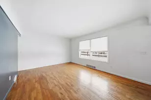 371 Riverside Ave, Adrian, MI 49221 - Photo 5