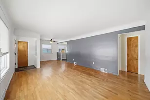 371 Riverside Ave, Adrian, MI 49221 - Photo 7