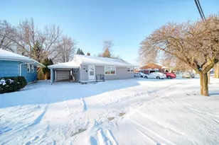 371 Riverside Ave, Adrian, MI 49221 - Photo 3