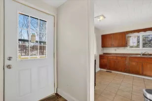 600 E Columbia St, Mason, MI 48854 - Photo 17