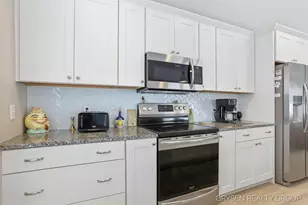 3924 Elderberry Dr, Holland, MI 49424 - Photo 19