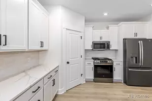 6604 Timber Crst Dr NE, Rockford, MI 49341 - Photo 7