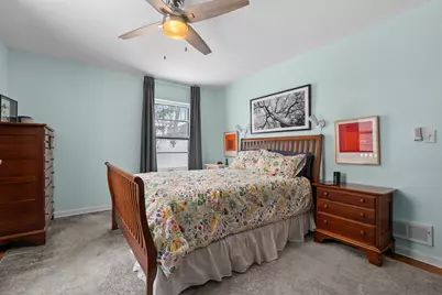 2400 Crest Drive, Kalamazoo, MI 49008 - Photo 19