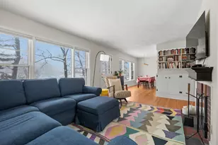 2400 Crest Dr, Kalamazoo, MI 49008 - Photo 3