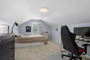 2400 Crest Dr, Kalamazoo, MI 49008 - Photo 23