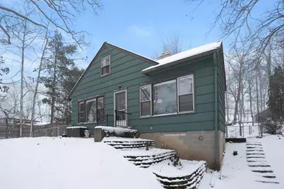 2400 Crest Drive, Kalamazoo, MI 49008 - Photo 31