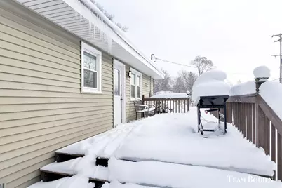 3807 Balsam Avenue NE, Grand Rapids, MI 49525 - Photo 7