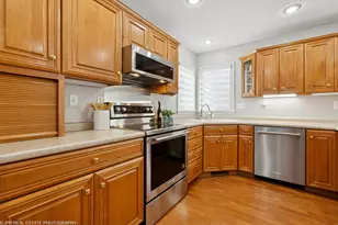 2381 Shoreham Highlands St, Saint Joseph, MI 49085 - Photo 7