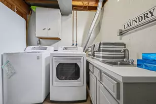 2596 Knightsbridge Rd SE, Grand Rapids, MI 49546 - Photo 25