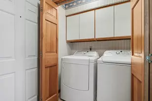 2111 Oak Ln, Battle Creek, MI 49014 - Photo 13