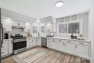 1160 Farnsworth Ave SE, Grand Rapids, MI 49546 - Photo 9