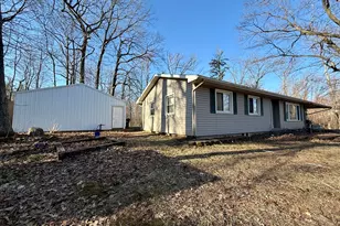 201 Lake Hills Dr, Concord, MI 49237 - Photo 7