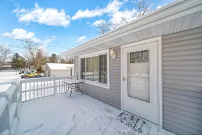 335 Prairie Street, Jackson, MI 49203 - Photo 3