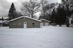 2087 Whitehall Rd, Muskegon, MI 49445 - Photo 3