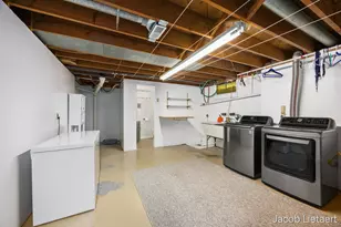 1331 Ellsmere St NE, Grand Rapids, MI 49505 - Photo 23