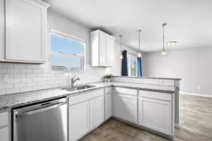 47805 Silver Oaks W, Mattawan, MI 49071 - Photo 15