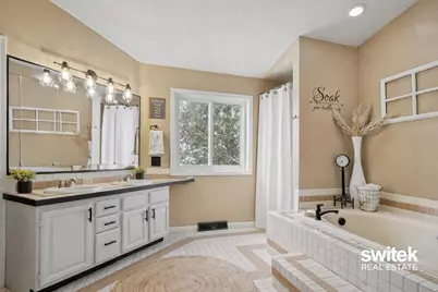 9750 Meadow Valley SE, Caledonia, MI 49316 - Photo 21