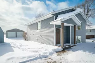 230 W Oak St NE, Sand Lake, MI 49343 - Photo 3