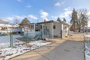 2043 Melvin St SW, Wyoming, MI 49519 - Photo 17