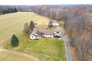 448 N Batavia Rd, Coldwater, MI 49036 - Photo 1