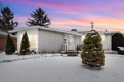 10431 Oneida Boulevard, Oak Park, MI 48237 - Photo 1