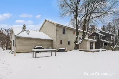 2826 Alger Street SE, Grand Rapids, MI 49546 - Photo 25
