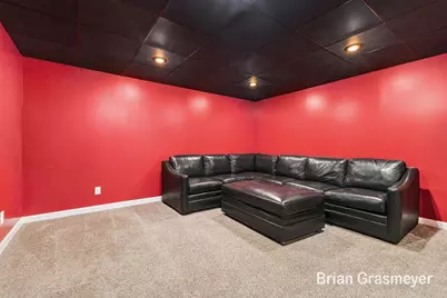 2826 Alger Street SE, Grand Rapids, MI 49546 - Photo 21