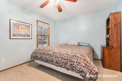 2826 Alger Street SE, Grand Rapids, MI 49546 - Photo 13