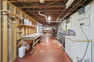 1310 N Washington Ave, Ludington, MI 49431 - Photo 29