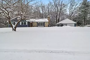 1310 N Washington Ave, Ludington, MI 49431 - Photo 5