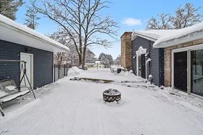 1310 N Washington Avenue, Ludington, MI 49431 - Photo 3