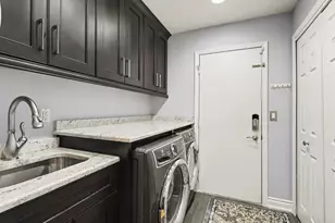 18269 Blue Heron Dr E, Northville, MI 48168 - Photo 11