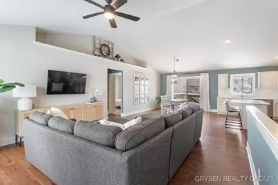 6114 Kingsbury Court, Allendale, MI 49401 - Photo 9