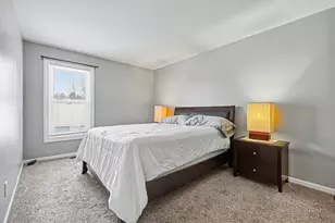 1734 Valleywood Ct, Portage, MI 49024 - Photo 9