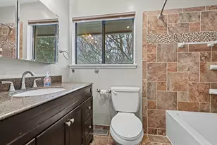 3812 Greenleaf Cir, Kalamazoo, MI 49008 - Photo 15